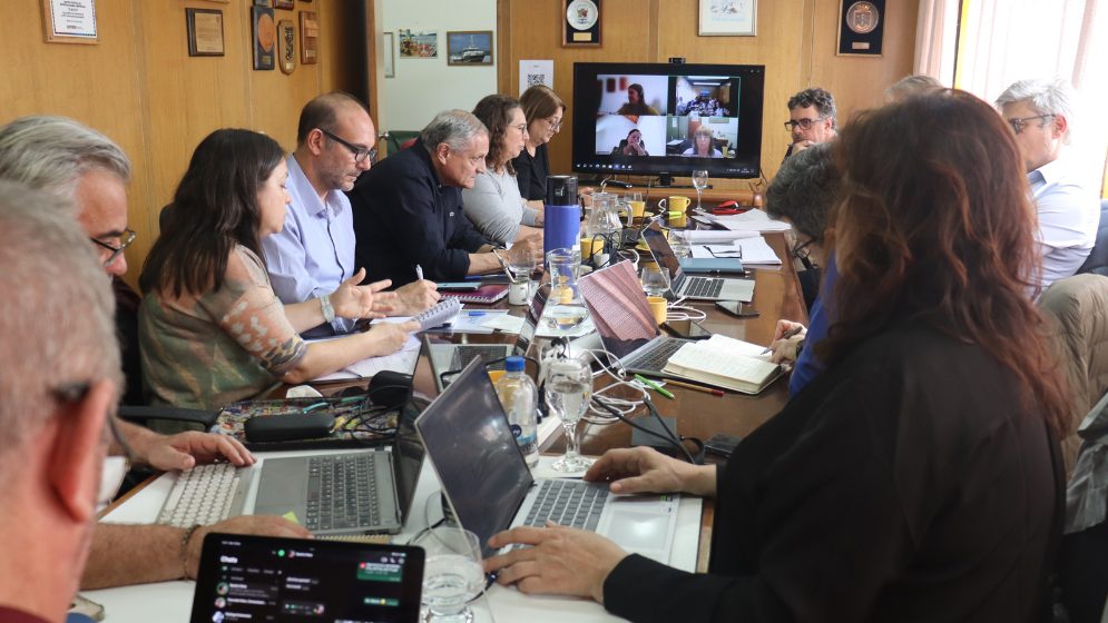 Directoras y directores de los CCT´s en reunión de trabajo